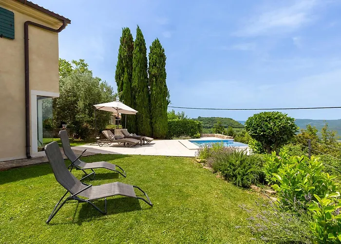 Dreamhill Meloni Villa