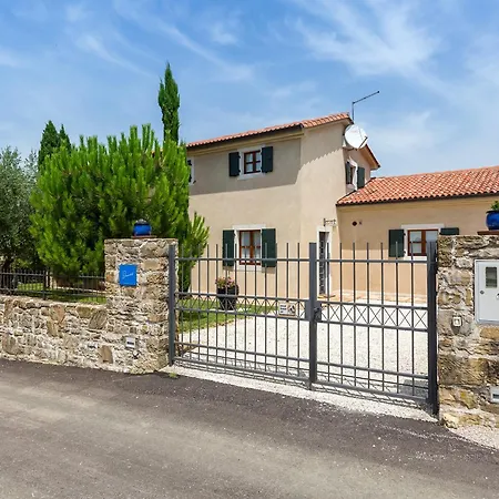 Dreamhill Meloni Villa *